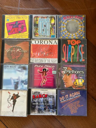 CDs internacionais dance R$ 15 cada 