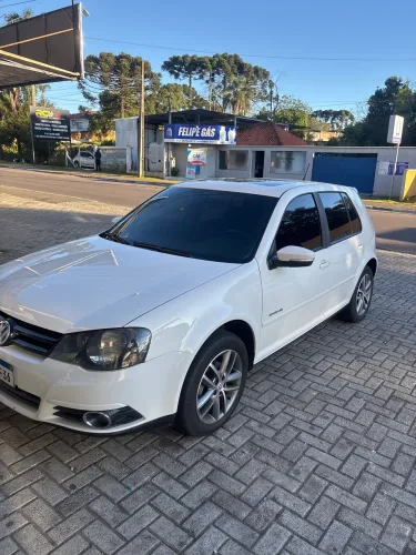 Volkswagen Golf Sportline 1.6 MI Total Flex 8V 4P 2013
