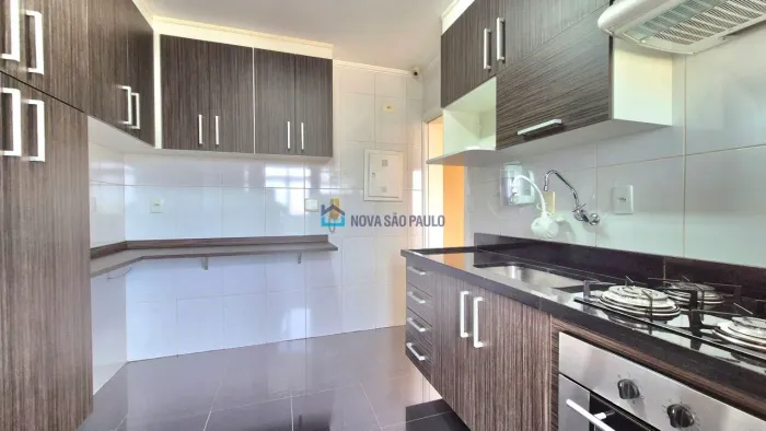 Apartamento a venda na Vila Guarani com 02 dormitórios e 1 vaga livre, perto do metrô Conc