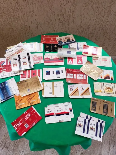 Coleção de Marcas de Cigarro.