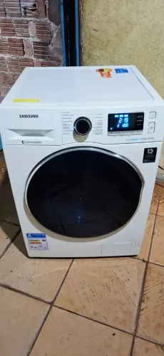 Máquina lava e seca Samsung 9kg tudo original.