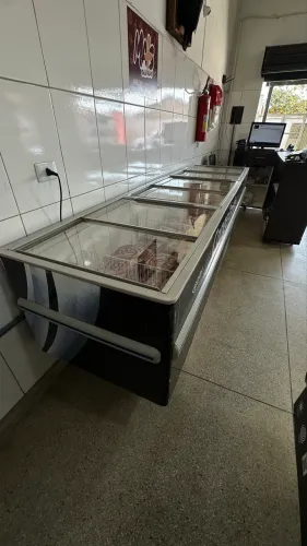 Ilha de congelados GELOPAR 