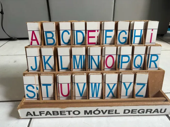 Alfabeto móvel MDF