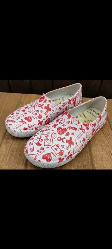 Tênis profissional Soft Works novo ( enfermagem)<br>*Tamanho 39<br>*35 reais
