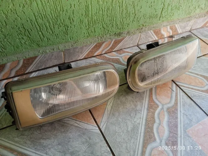 Farol VW Gol/Saveiro/ParatiG2 