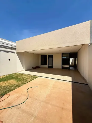 Térrea para venda possui 130 metros quadrados com 3 quartos em Plano Diretor Sul - Palmas 