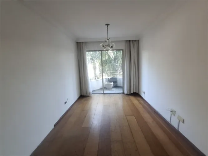 Apartamento à venda com 3 quartos, sendo 1 suíte, no condomínio Portal Chácara Flora, São