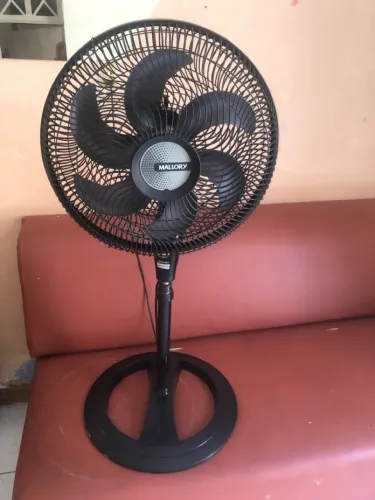 Vendo um ventilador marroly de 40