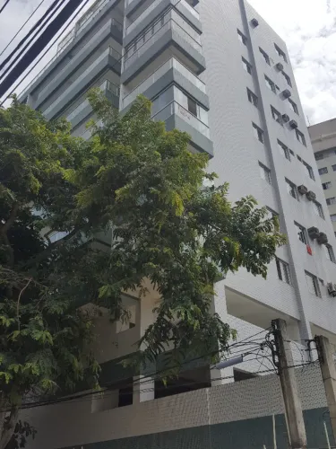 Apartamento na Glória com 2 quartos com suíte para Locação .