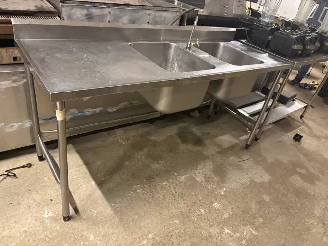 Pia Industrial Inox 2 Cubas 1,80x0,65 (Aceito Cartão) 