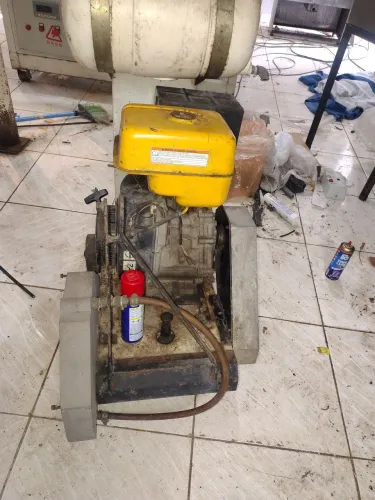 Cortador de Piso com motor Suzuki