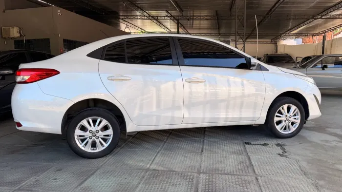 Toyota Yaris XL Sedan 1.5 Flex 16V 4P Aut. 2019