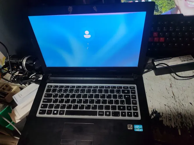 Notebook Lenovo G400 usado