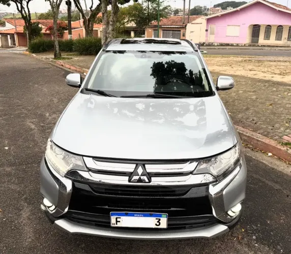 Mitsubishi Outlander 2.0 16V 160cv Aut. 2016