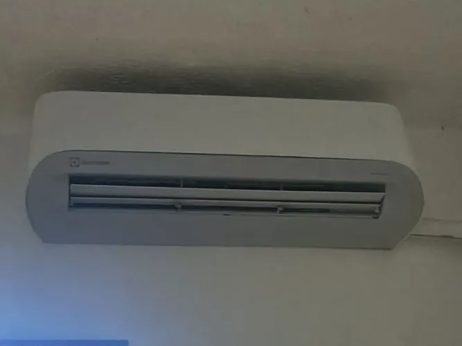 Ar condicionado spliter 9 mil btus