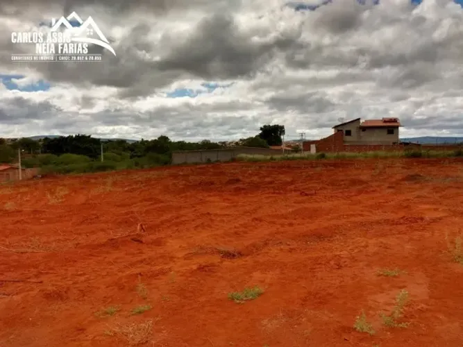 Terreno de dois mil metros quadrados, no Bairro Rodoviário em Brumado