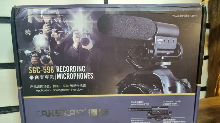 Microfone Shotgun Takstar SGC-598 - Para Câmeras DSLR e Filmadoras