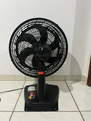Ventilador preto