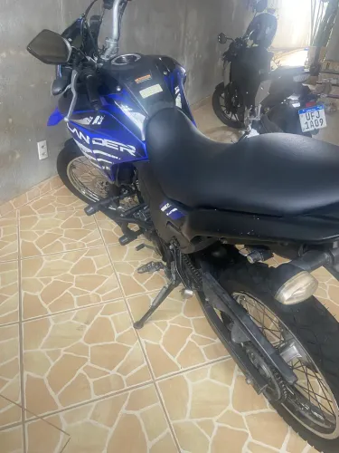 Lander azul