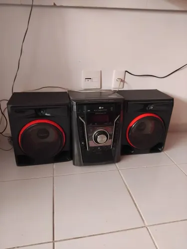Som lg muito bom e alto caixas xboom valor negociável 