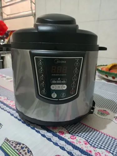 Panela de pressão elétrica 4 litros