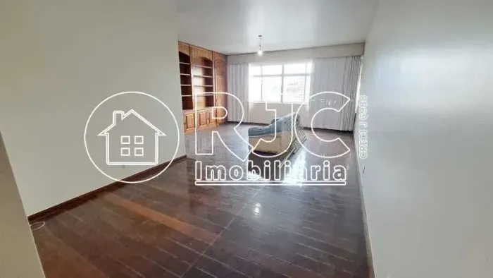 Imóvel para venda possui 130 metros quadrados com 3 quartos em Tijuca - Rio de Janeiro - R