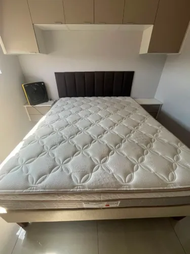 Cama Queen