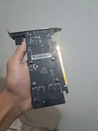 Placa de vídeo Nvidia GT 705