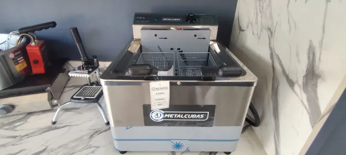 Fritadeira elétrica 15 litros metalcubas