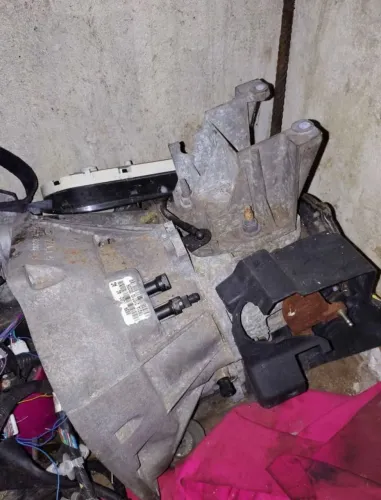 Caixa de marcha fiesta motor zetec Rocam 