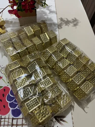 Kit de lembrancinha para aniversário dourado