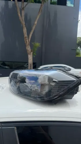 Farol Esquerdo Volkswagem Polo 2023 LED