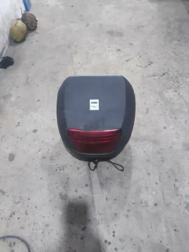 Suporte de bagageiro com bau