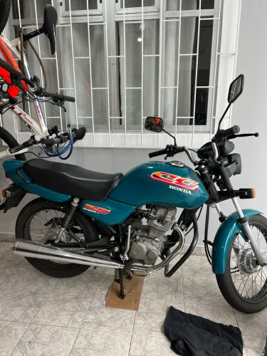 CG 125 (Apta a placa preta)