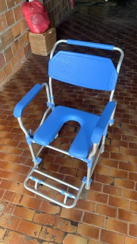 CADEIRA DE BANHO