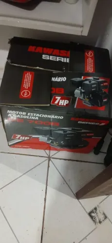 Vendo 2 motores estacionário 