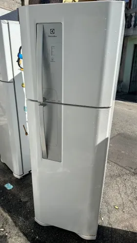Geladeira Electrolux 382litros