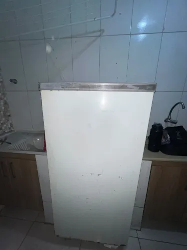 Geladeira usada
