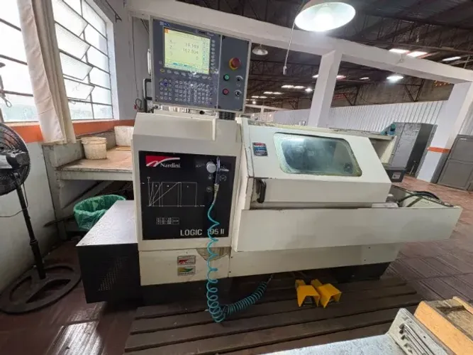 TORNO CNC NARDINI LOGIC 195II