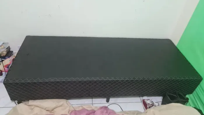 2 bases box que formam 1 cama de casal ou 2 de solteiro