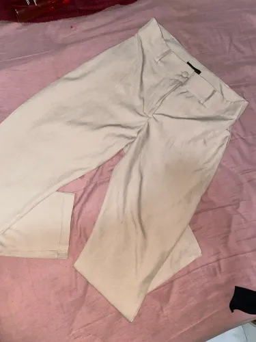 Calça de alfaiataria novinha