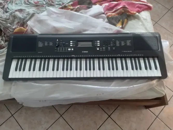teclado Yamaha PSR-EW300