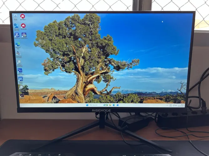 MONITOR GAMER 22? 100HZ 99% SRG