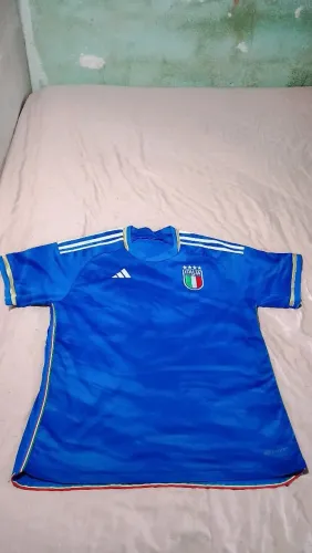 Camisa Itália tamanho G