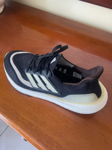 Adidas Ultraboost - 43