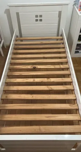 Base de cama de solteiro