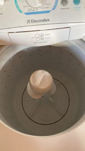 Máquina de lavar Eletrolux 12 kg em ótimo estado