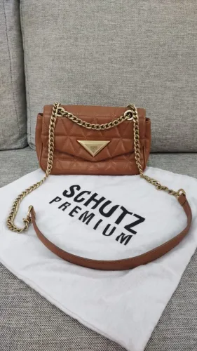 [VENDO] Bolsa Schutz Premium Matelassê Caramelo - Clássica e Chique! Famosa 944