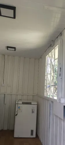 Trailer a venda com luz instalada