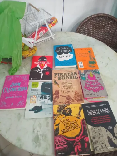 Vendo livros